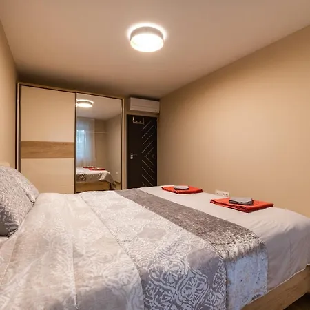 Apartment City Home * סופיה