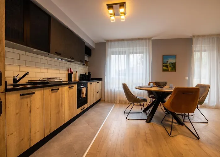 Apartment City Home Daire *