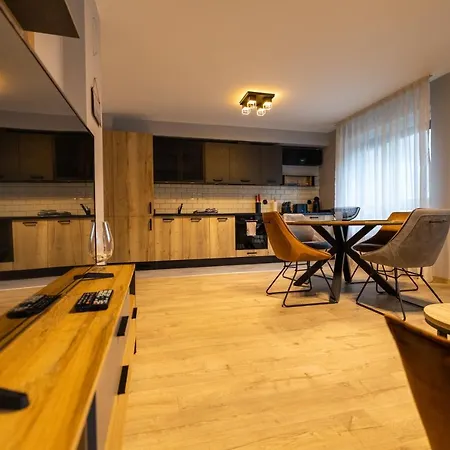 Апартаменты Apartment City Home